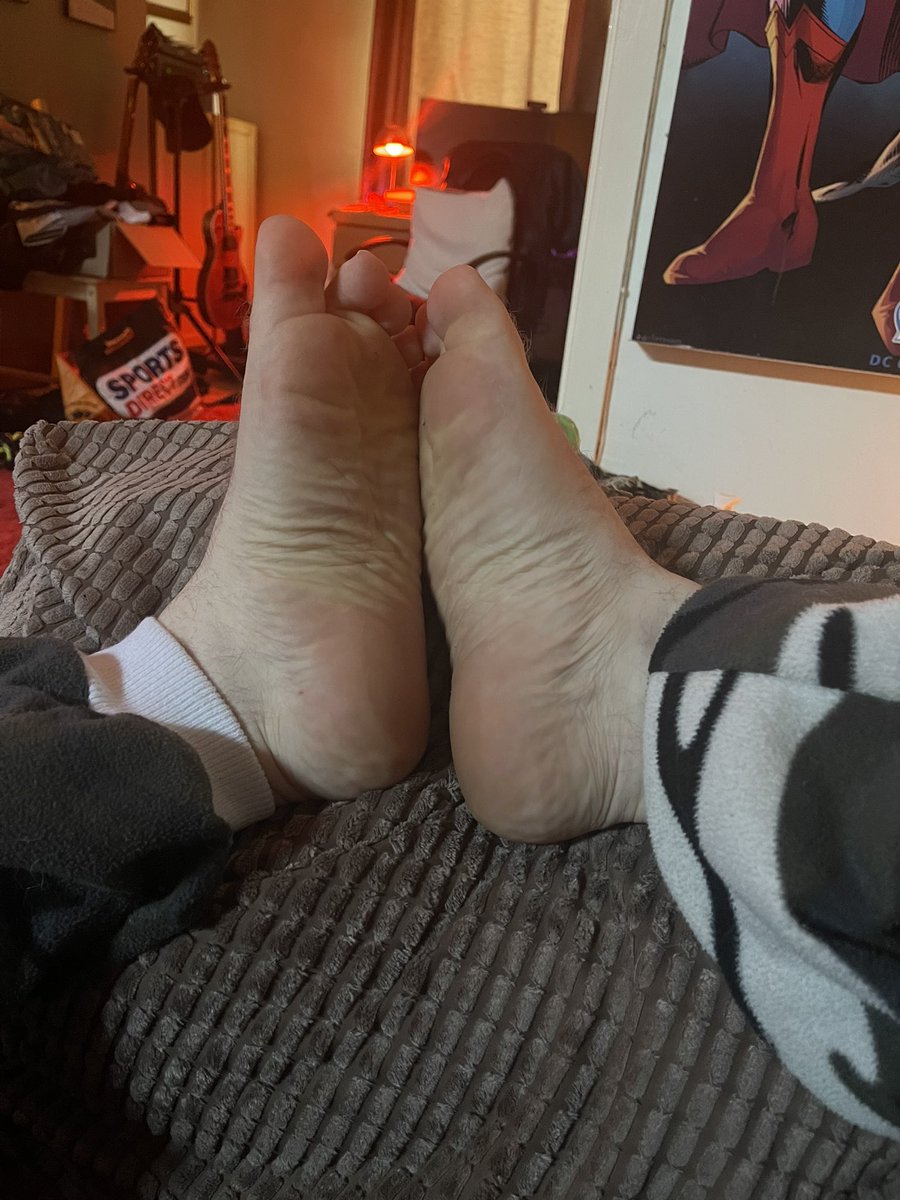 barefootkink's tweet photo. https://t.co/B77L6cQGZI