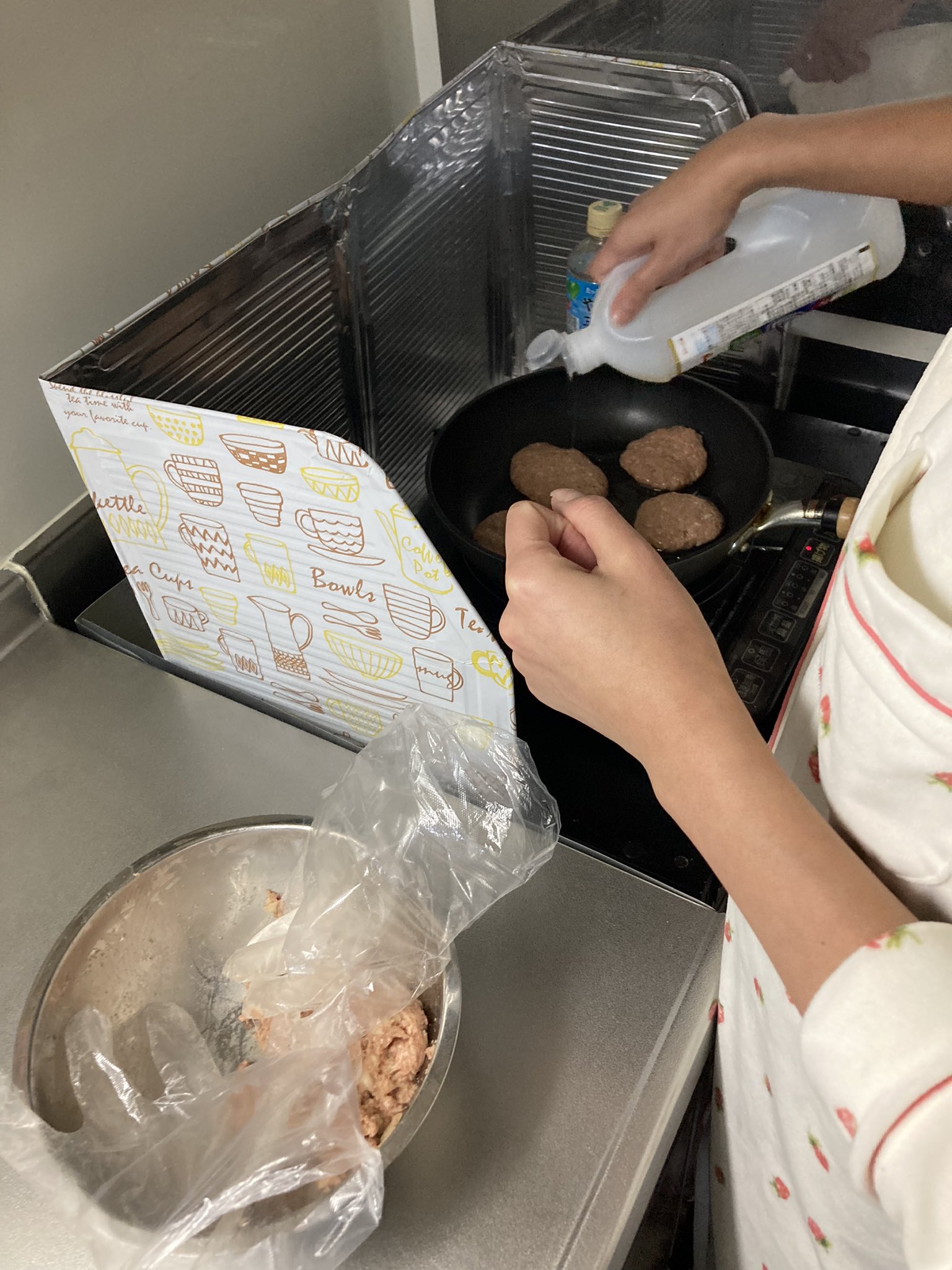 Same T 覇雲ちゃんが明日のお弁当作ってくれるの 明日のお昼ご飯が楽しみ ただのノロケです 笑 お酒好きな人と繋がりたい 彼女大好き T Co Pp0bwjpyhg Twitter