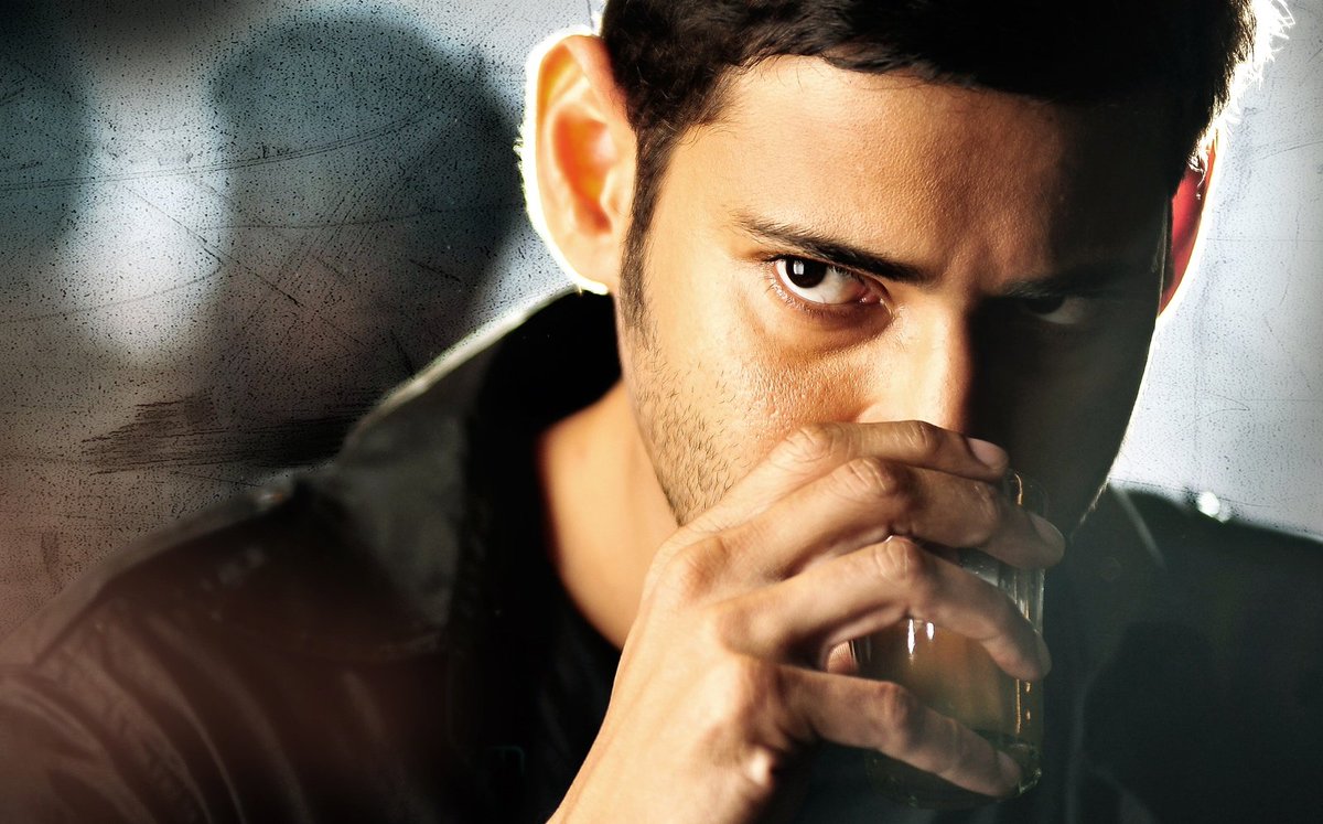 Махеш бабу бизнесмен. Mahesh babu biografiyasi. Махеш бабу и шрути хасан. Khaleja 2010. Махеш узбек тилида.