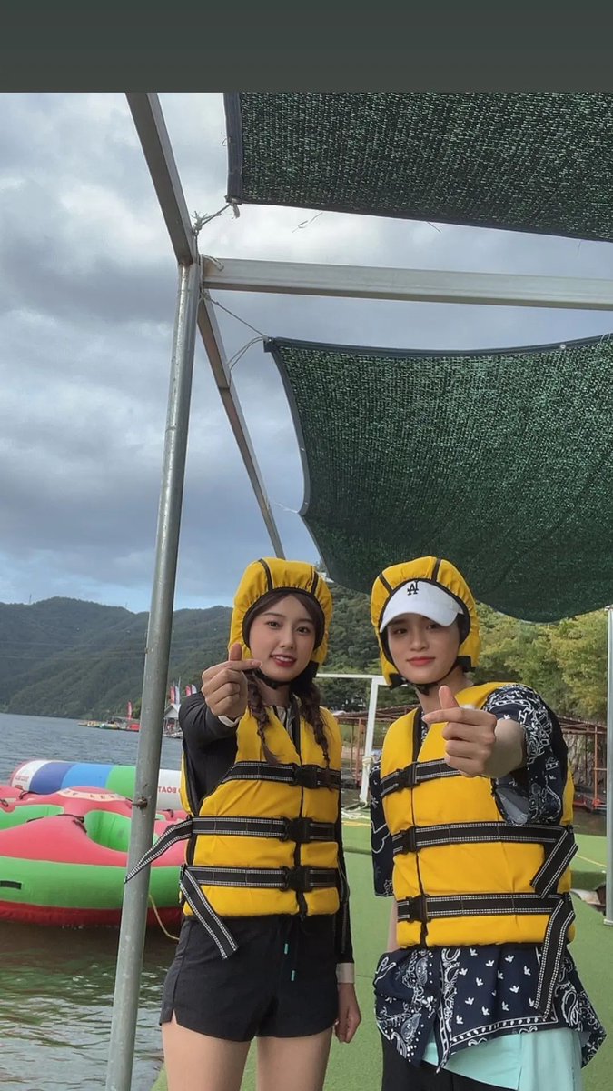 IZONEGLOBALTWT's tweet photo. 📸 [PHOTO] 220104 We got a family Instagram story update with Hyewon

🔗 https://t.co/1HNNG4Any8

#강혜원 #KANGHYEWON #へウォン @hyemu_official https://t.co/Nl8SkvTneJ