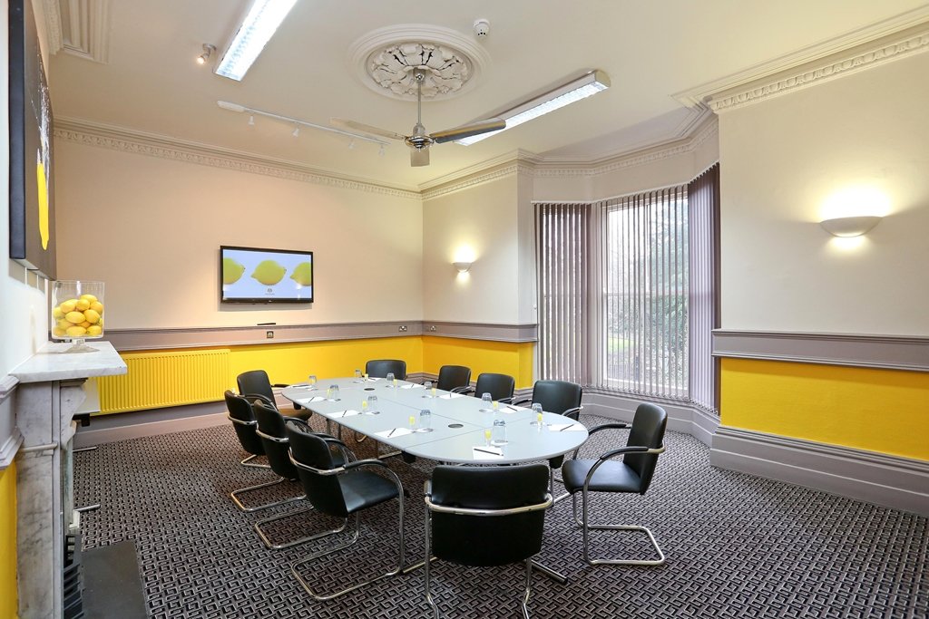 EventsBelmont's tweet photo. Having a business strategy for the year ahead is key. Having the right environment to create one in is key. Book a meeting room here at The Belmont Hotel! 
#teambuilding #creativemeetingspace#spaciousmeetingspace https://t.co/u0maWMVUmk