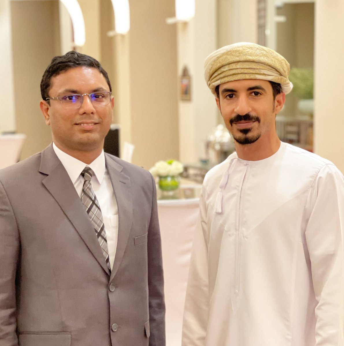 shathamaskiry's tweet photo. المرونة هي القدرة على اتخاذ قرارات سريعة للعمل عن بعد وأنت تعلم أنها فعالة للغاية لأنك تشعر أنك في العمل حتى عندما تكون في منزلك. أنا فخورة جدًا بفريقي لأننا دائمًا نتخذ قرارات مشتركة لضمان استمرارية الأعمال. @ProtivitiOman #المجتمع_الوظيفي #القيادة #إدارة_اعمال https://t.co/DCob3yyKz5
