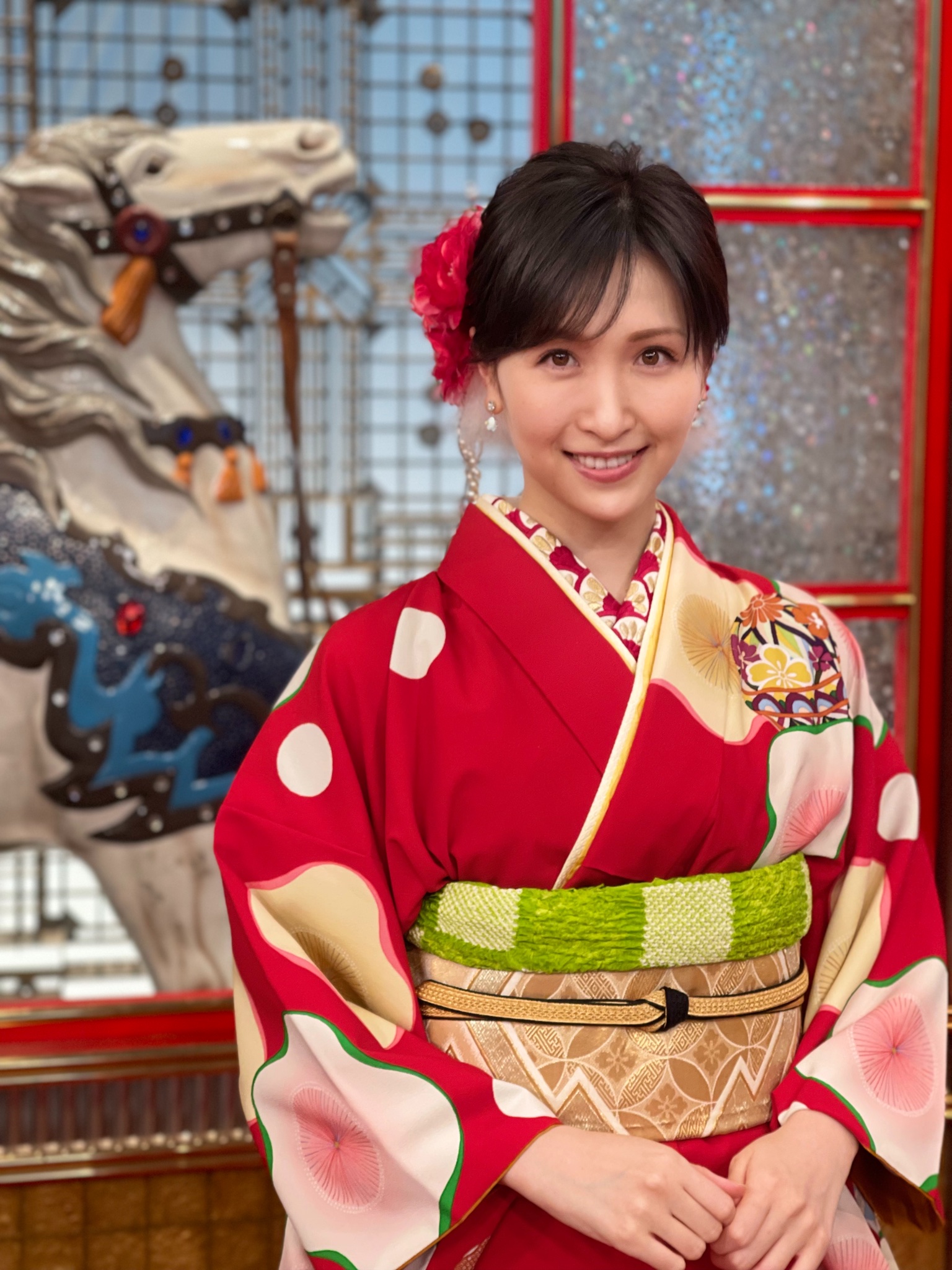 N✨赤いお着物と紅型お着物まとめて お宮参り 着物 女の子 赤 正絹 購入 鞠や桜などが描かれた