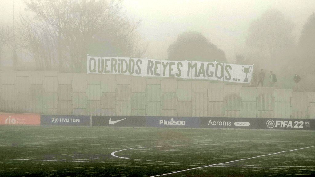 FA82Oficial's tweet photo. Queridos Reyes Magos... #QueremosGanarLaCopa https://t.co/rnpGR3QYag