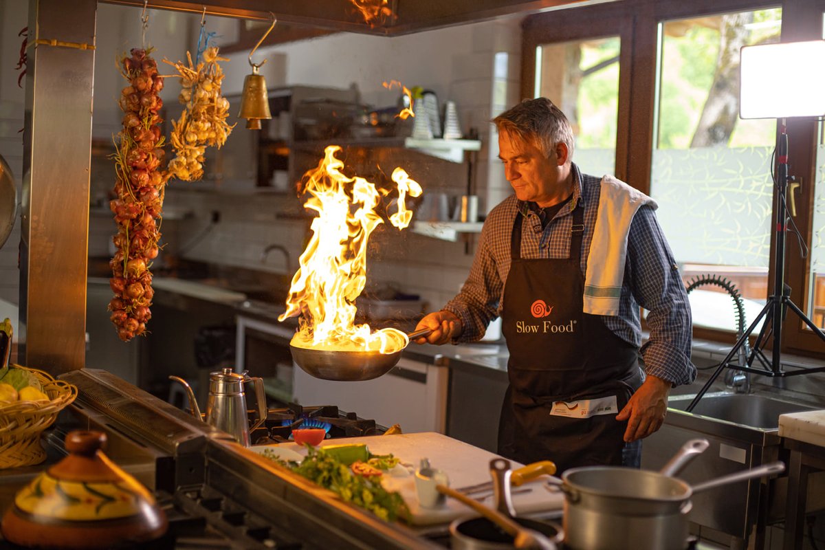 FoodandWineMK's tweet photo. Hotel Tutto has been a key location in the @SlowFoodMacedon movement since the beginning. A must visit for your next food and wine tour around North Macedonia. https://t.co/Ky1ytGEk26