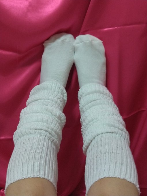 こんばんは💗皆さんお元気ですか？今日くらいから仕事始めの方もいるんじゃないかな？💞このルーズソックス可愛くないですか？💕近いうちにポルノハブの撮影に使いますよ&hearts;️楽しみにしてて下さいね💗 #エロ可愛い系インフルエンサー<a href="/tag/pornhub"class="tags"><span>#pornhub</span></a><a href="/tag/%E3%82%B3%E3%82%B9%E3%83%97%E3%83%AC"class="tags"><span>#コスプレ</span></a><a href="/tag/%E5%B7%A8%E4%B9%B3"class="tags"><span>#巨乳</span></a><a href="/tag/%E3%83%AB%E3%83%BC%E3%82%BA%E3%82%BD%E3%83%83%E3%82%AF%E3%82%B9"class="tags"><span>#ルーズソックス</span></a><a href="/tag/%E3%82%A8%E3%83%AD%E5%8F%AF%E6%84%9B%E3%81%84%E7%B3%BB%E3%82%A4%E3%83%B3%E3%83%95%E3%83%AB%E3%82%A8%E3%83%B3%E3%82%B5%E3%83%BC"class="tags"><span>#エロ可愛い系インフルエンサー</span></a>