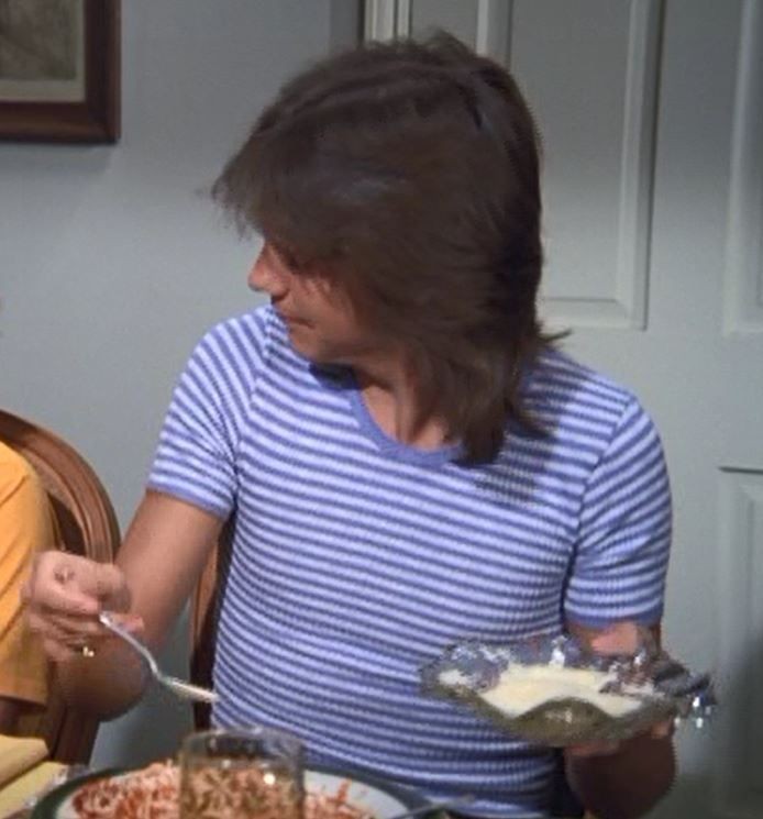 Jess22bsb's tweet photo. It's #NationalSpaghettiDay
cheese anyone? 🤷🏻imagine sitting next to David as he looks over at you smiling & offers to sprinkle some on you're plate.. 🍝😍 ❤❤❤❤ #DavidCassidy #loveyou #dinnerwithDavid #ohourhearts #bonapetit #extrasoftfluffyhair https://t.co/5sosoebxM1