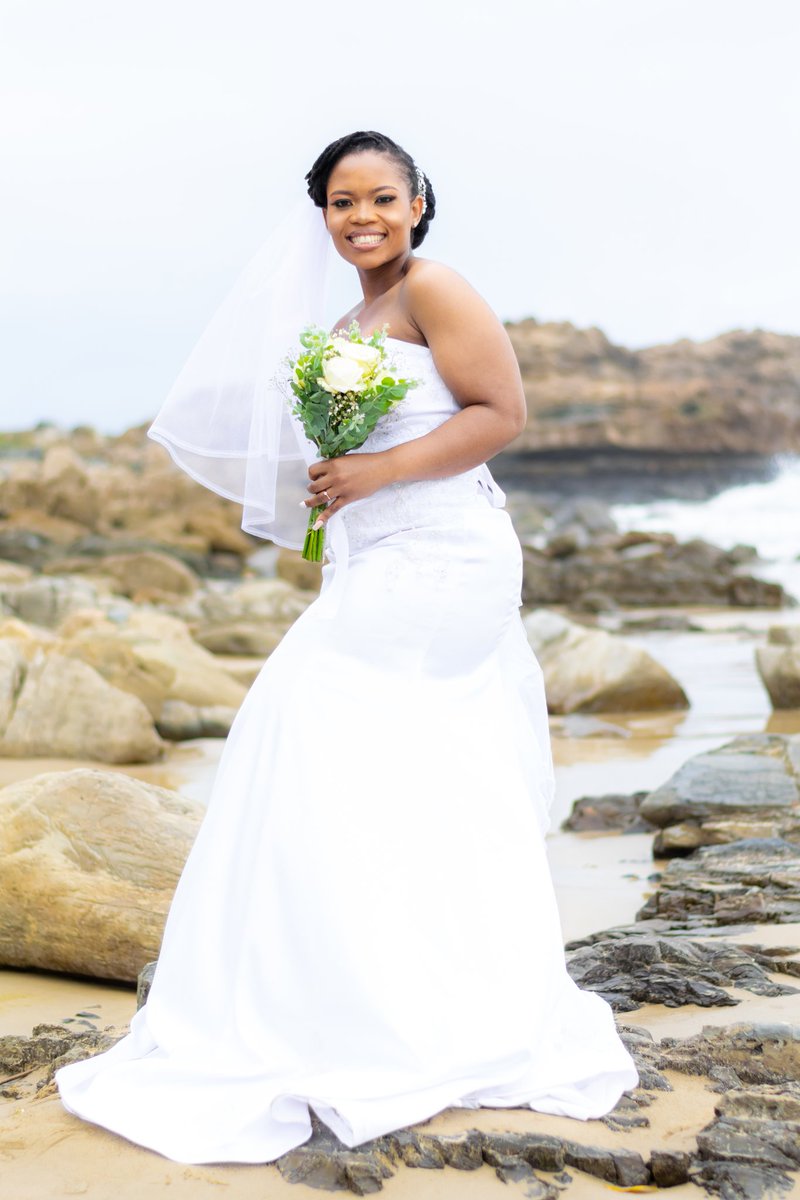 Mavasiko's tweet photo. Shot my first White Wedding photoshoot, a very tough challenge but we'll worth it. Hopefully more bookings will follow in 2022
#WhiteWeddingPhotography #photography #WeddingVibes #Love #NikonPhotography #2022 https://t.co/GcZZwSdo0W