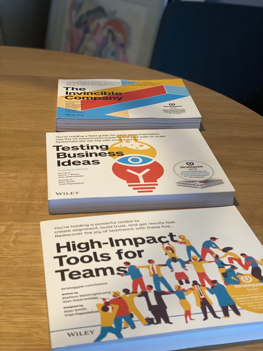 milosicevic's tweet photo. Books to kick off New Year right off 🤓 @strategyzer https://t.co/g3qkei2X4F