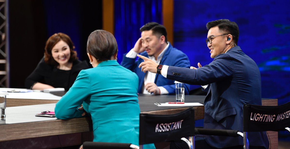 Засаг ингэж эрээ цээрээ алдаж татвар төлагчдийн мөнгөөр тоглож байгаа нь сэтгүүл зүй худалдагдсных юм даа.