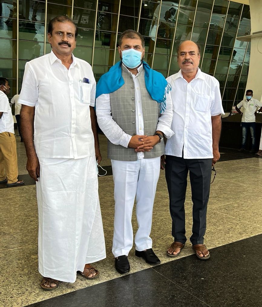 AhirsachinAhir's tweet photo. #SaveNTC
All south textile leaders welcomed me at Coimbatore. https://t.co/EiSDK2bKbs