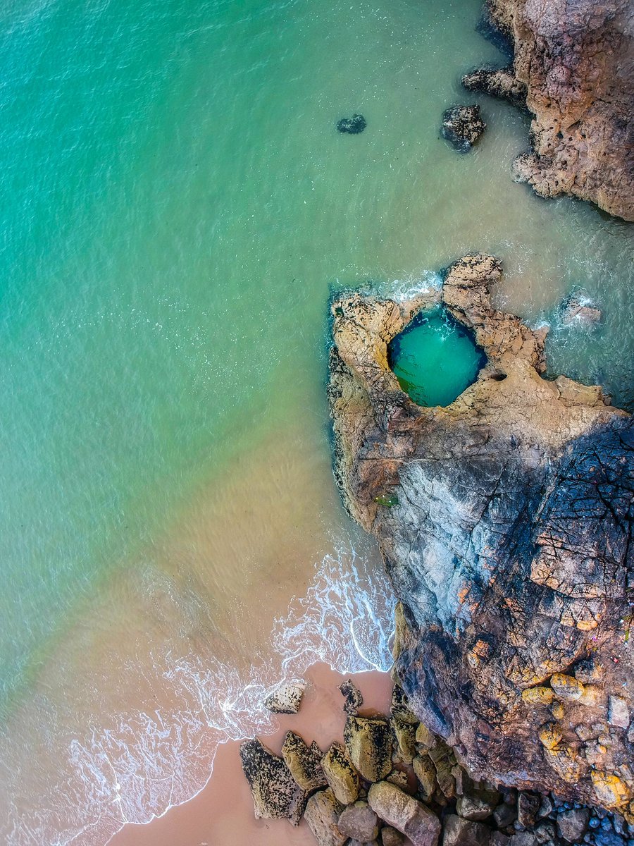 ‼️ Our 2022 calendars have just gone on sale ‼️

If you want to be enjoying pictures like these for a whole month, make sure you pick one up now! 

Only £5 ✨

gowerbrewery.com/collections/pu…

pc Steve Liddiard