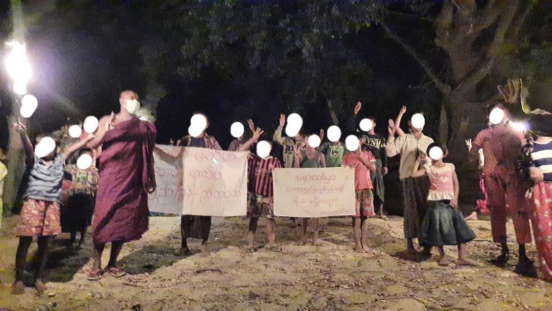 Wamtha2021's tweet photo. စစ်အာဏာရှင်ကိုတော်လှန်နေသည်မှာ
ရက်ပေါင်း၂၉၈ ရက်ရှိခဲ့ပြီဖြစ်သော အသံ���တိတ်တဲ့ပြည်/ခွန်သပိတ်...

#2022Jan4Coup
#RejectMilitaryCoup 
#FreezePaymentsToJunta 
#WhatshapeninginMyanmar 
#အရေးတော်ပုံအောင်ရမည်း

#အဂ္ဂဝံသ https://t.co/LINSII5jlD