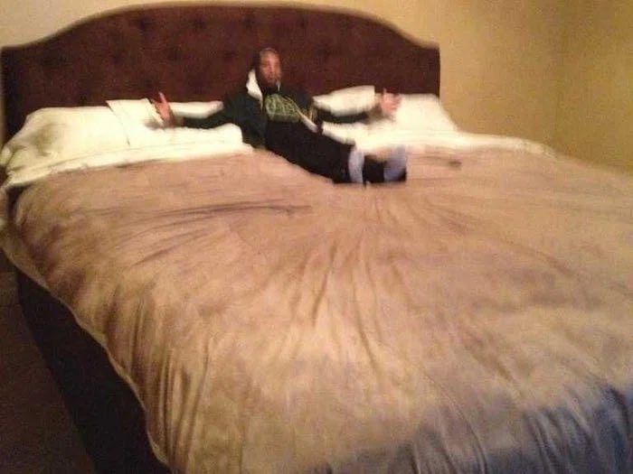 Happy birthday to Al Jefferson and his giant bed 