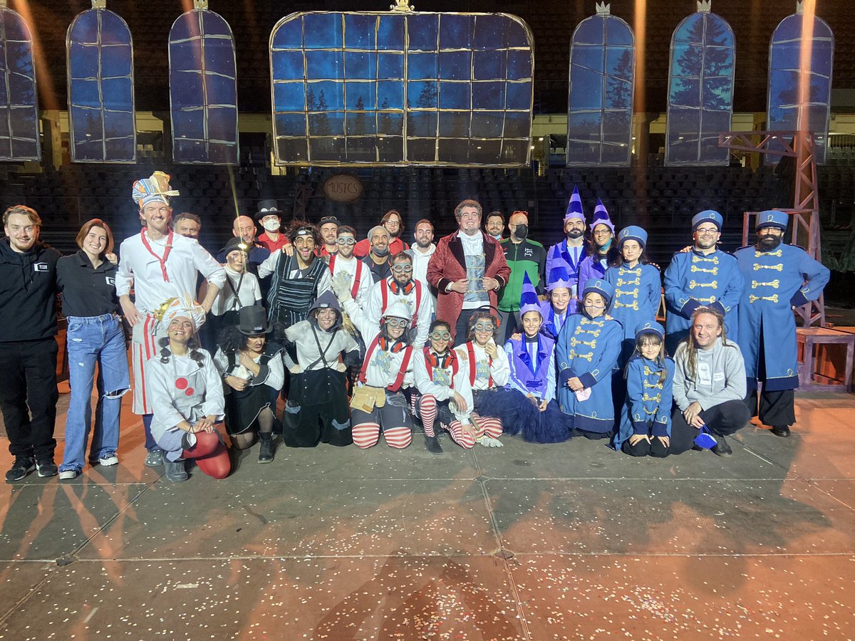 Avui ja està tot desmuntat però dilluns ja comença La Factoria dels Reixos del 2023. Gràcies a tot el talent local per ser-hi i per ensenyar per primera vegada una creació musical tan gran a Lleida❤️ Visca el TALENT LOCAL 💫💫