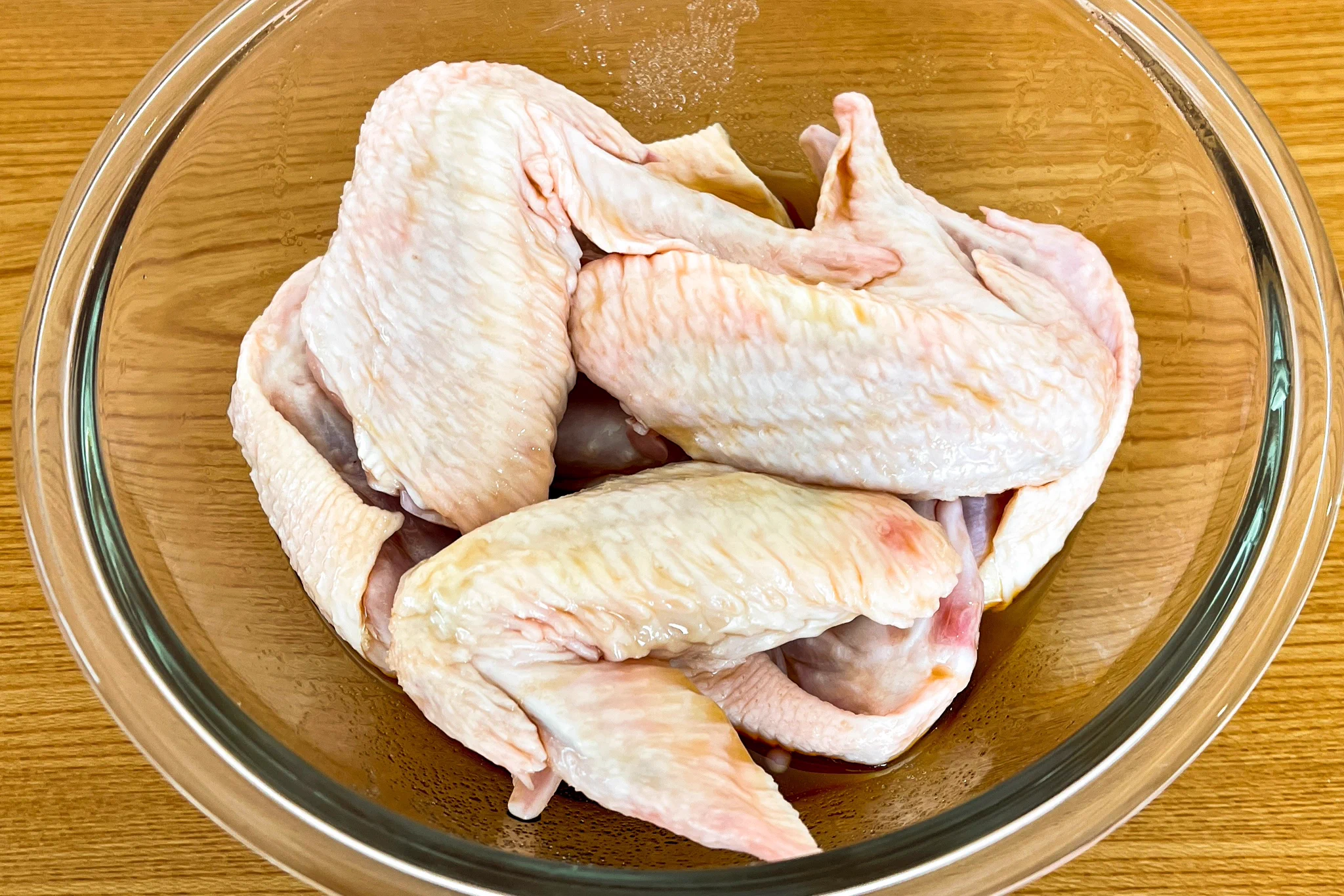 レンジで出来ちゃう！レンジだけで作ったとは思えないほど「ホロホロの手羽先」