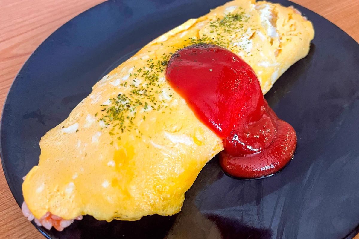 火を使わずにあの料理を作れちゃう？！電子レンジで作る「オムライス」のレシピ！