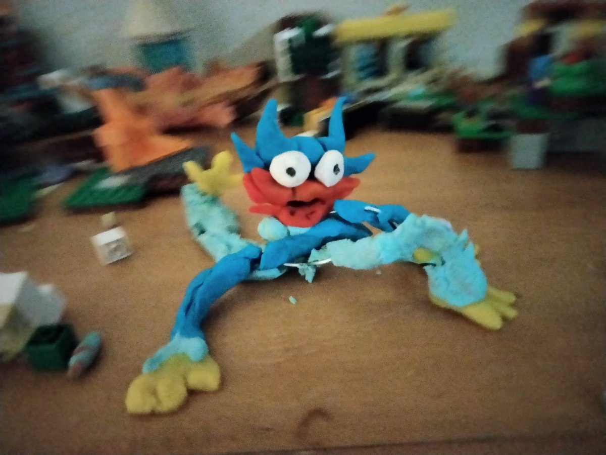 My huggy wuggy sculpture