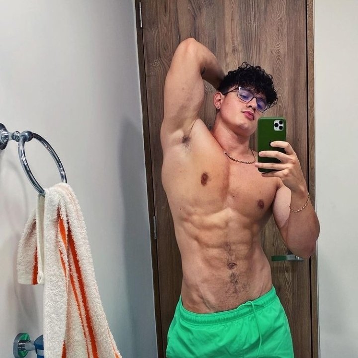 AngelGo97607883's tweet photo. Les gusto lo se 🤤🤤 https://t.co/v1NQMD0nGm