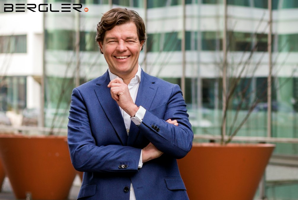 Bergler ICT heeft Erik Wiechers (56) aangesteld als Algemeen Directeur van het bedrijf. Wiechers is vanaf 22 december actief in zijn nieuwe rol. Wiechers neemt de rol van Rob Wessels over die deze functie bijna 24 jaar succesvol heeft vervuld. bergler.nl/nieuw-gezicht-…