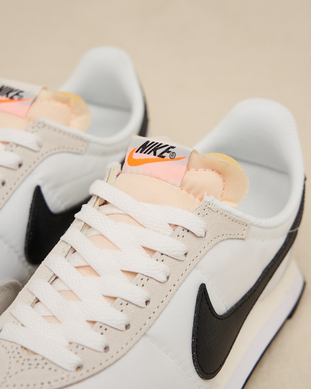 Allike Store on Twitter: "NIKE WAFFLE TRAINER 2 (WHITE / BLACK) / EU 38,5 -  47,5 / €99,90 | https://t.co/Kd5nzF0t8R An updated version of a classic:  The Waffle Trainer 2 is now