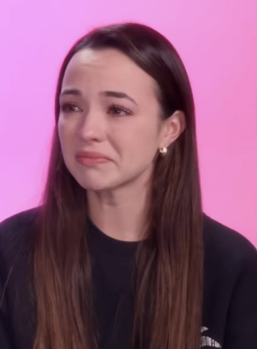 ronronator's tweet photo. *ronron story* 
Everyone else: https://t.co/BL0OSS0DjY