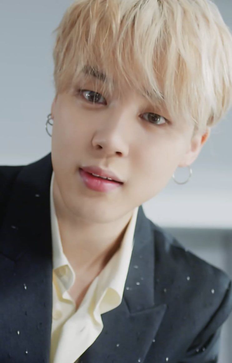 jae⁷🧸🌙 on Twitter: "@chiarashii honestly! idk what it is about blonde but  jimin and yoongi specifically KO me every time 🔥" / Twitter