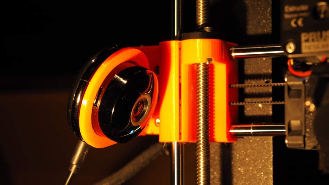 theveel's tweet photo. YI camera mount for #prusa #mk3s #3Dprinting #Fusion360 #mydesign https://t.co/vOaAwTaV8B