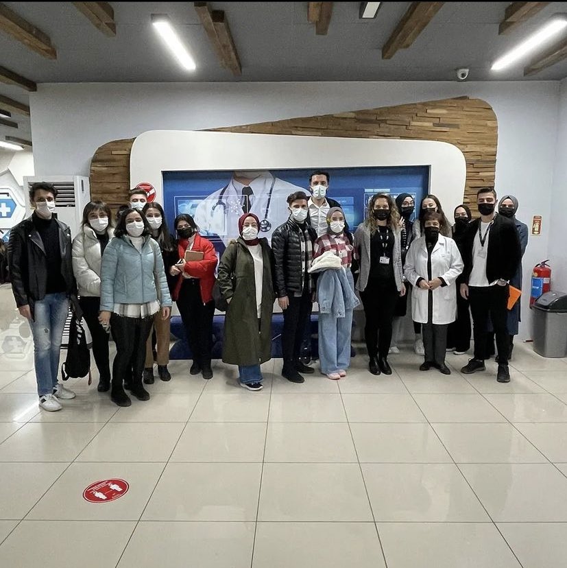 Diş Protez Teknolojisi Programı’nın düzenlediği, Diyaliz Programı’nın da katıldığı ‘Diş Protezlerinin Üretim Dünyası’ adlı atölye çalışmasından kareler.
#dişprotez #dişprotezteknolojisi #igugelisim  #igushmyo