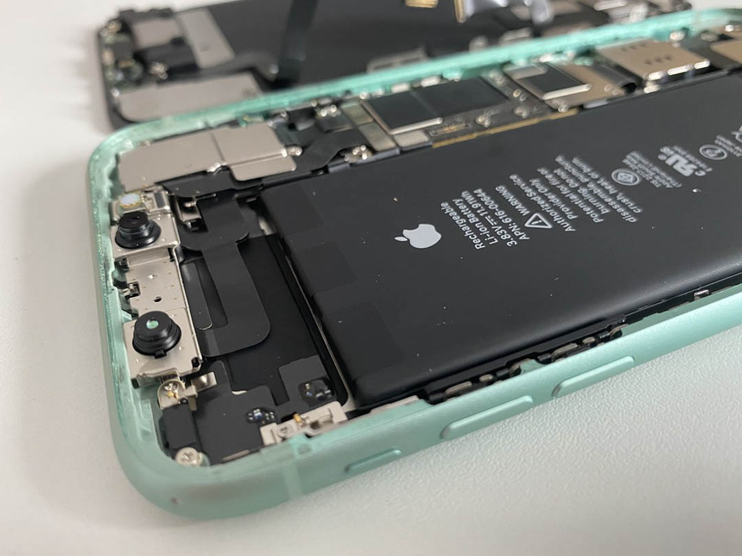 Girlsfixit's tweet photo. At Girls Fix It, our skilled team and excellent customer service differentiates us from any other Phone Repair Shop. Visit our website today to learn more about our services! #AppleWatchRepair #PhoneRepair #IphoneRepair https://t.co/NVX0Zxp78F https://t.co/fOJfmlRmys