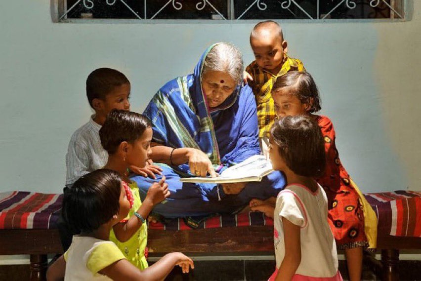 RandeepHooda's tweet photo. सेंकडों बच्चे आज अनाथ हो गए!! 

#sindhutaisapkal #mai 

Mother of orphans 🙏🏽 https://t.co/yabbBTGhDH