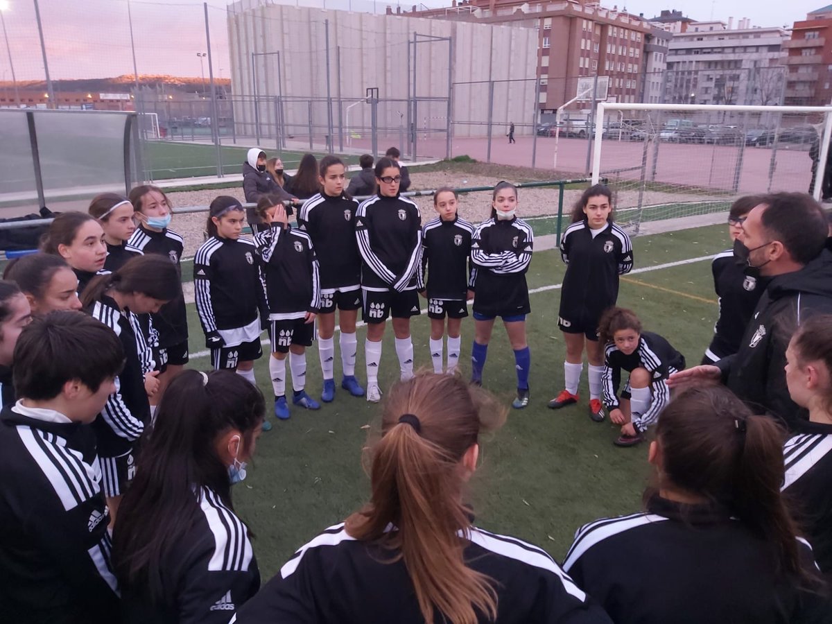 Termina el torneo en Palencia, nuestras chicas han caído por la mínima en la final frente al <a href="/LinceAtletico/">Atlético Lince</a>.
Gran trabajo de nuestras jugadoras que lo han dado todo. Enhorabuena por el gran torneo que habéis realizado 👏.