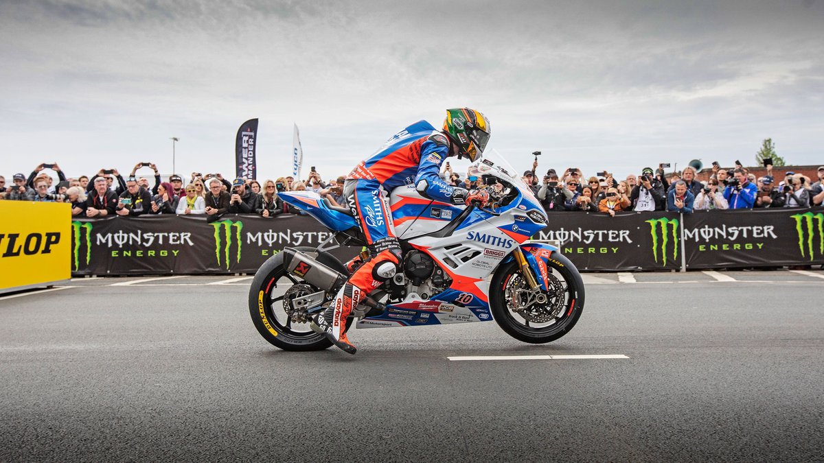 ttracesofficial's tweet image. IT&apos;S GO GO GO!! 🟢🟢🟢
 
There are now less than 6 months to go until the start of the 2022 Isle of Man TT Races and entries are officially OPEN! 

#LoveTT #IOMTT #TT2022