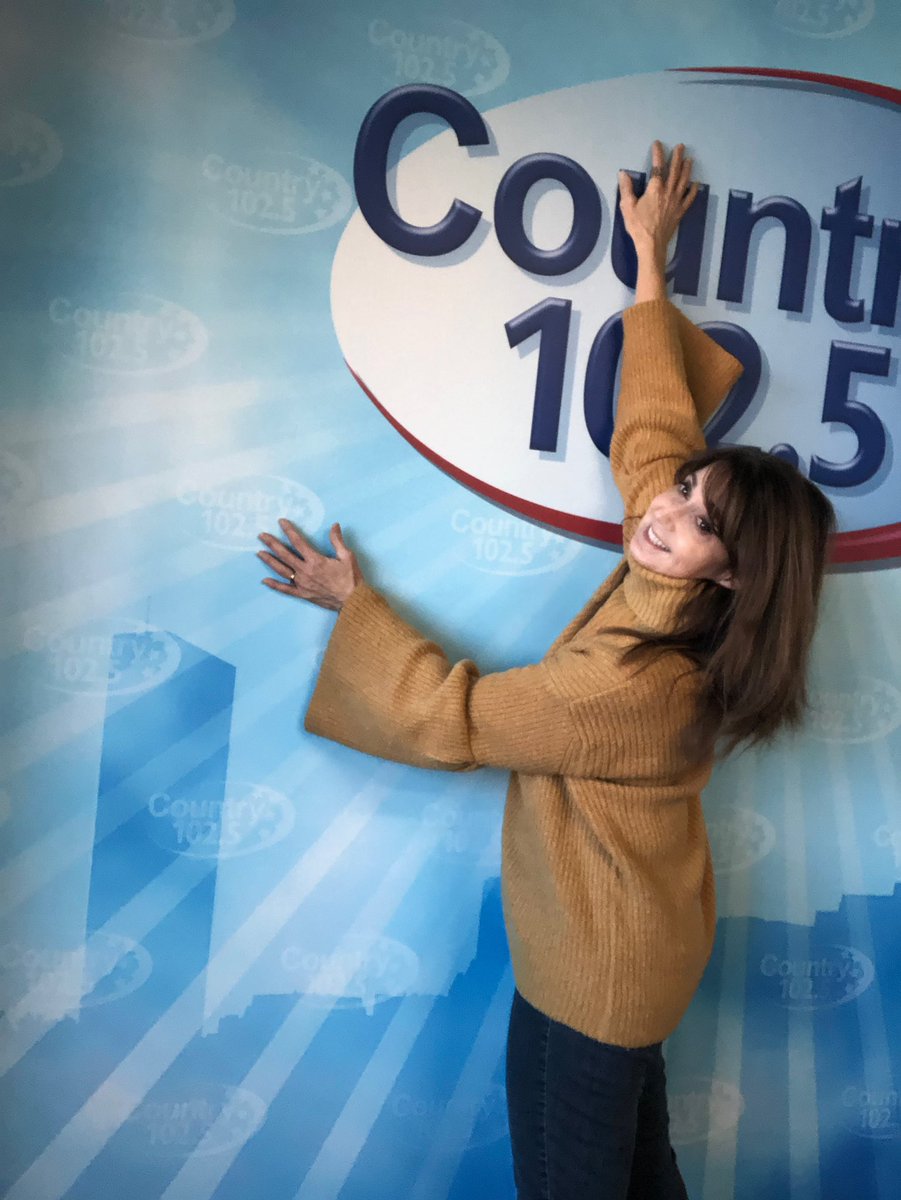 carolyn_kruse8's tweet photo. Not gonna lie … I’m pretty darn happy to be back here
#quarantineover
@Country1025WKLB https://t.co/essx0Kdg0I