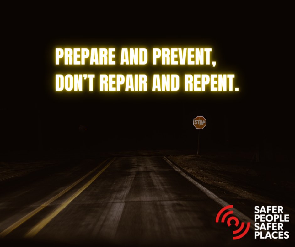 LeicsFireRescue's tweet photo. #StaySafe when driving at night! Put your lights on, Stay focused, Keep your distance and slow down!β #RoadSafety #DrivingAtNight #SaferPeopleSaferPlaces https://t.co/AE6vBEVyec