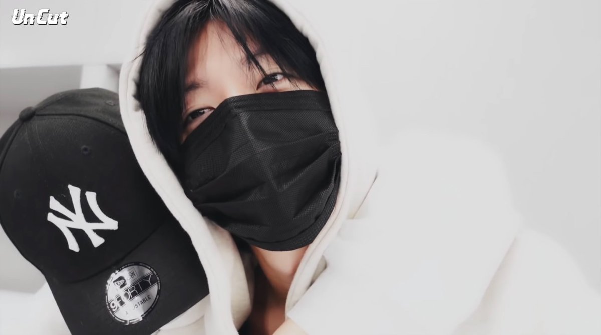 doyuniverses's tweet photo. doyu and their baby ☹️ https://t.co/zuXTGE6TOe