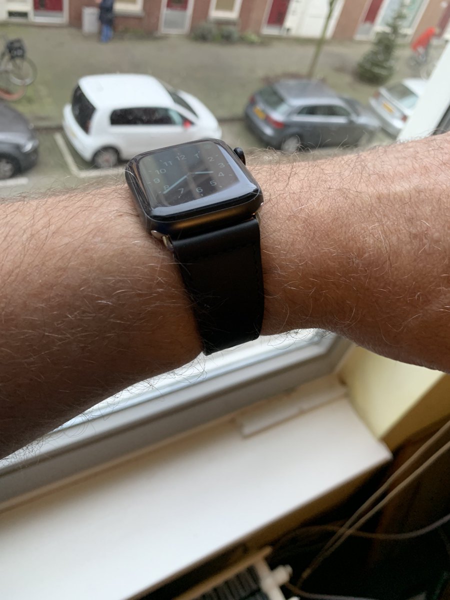 dennism's tweet photo. Wow! My new #Mous #Apple #Watch strap fits very well! (Large 42-45mm) made from water resistant PU, looks like leather :-) @MousCase Thanks! #livewithoutlimits #MousCase #horlogebandje https://t.co/Wms4ChSONF
