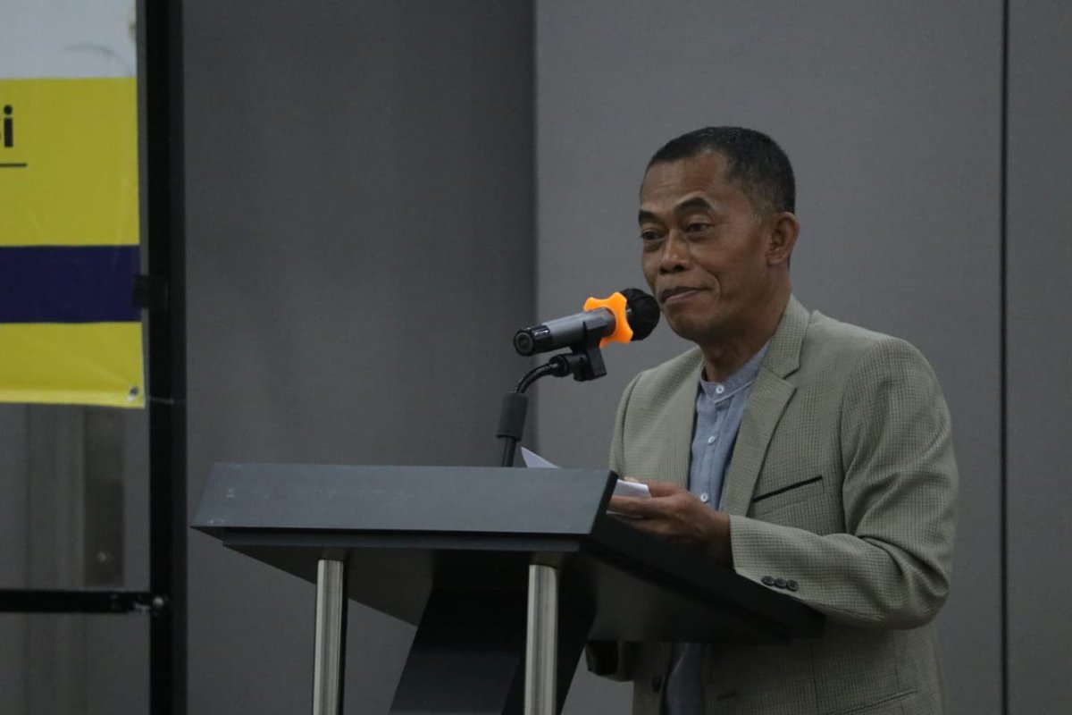 RebanaMetropol's tweet photo. SUBANG- Sambut Perkembangan Industri dan Metropolitan Rebana, Bupati Subang H Ruhimat buka secara langsung Seminar Subang Simpul Kawasan Rebana di Ballroom Sawala Ageung Fave Hotel Subang, Selasa (4/1).

Selengkapnya :
https://t.co/Qev9MeJmfu

#RebanaMetropolitan https://t.co/FPRlPtLjB3