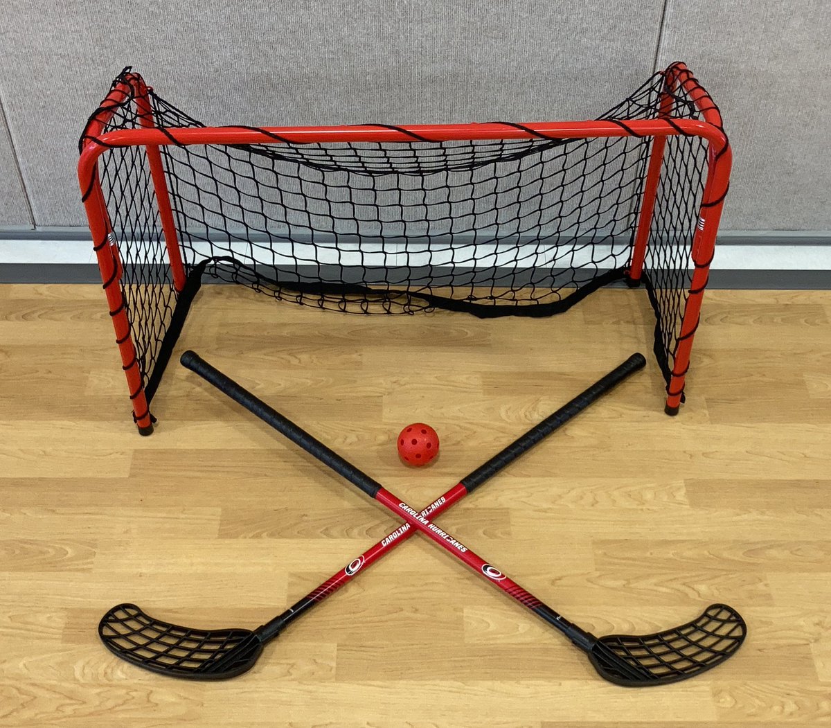 CoachBraxtonPE's tweet photo. We are starting off the new year with a new sport for a lot of our kids, hockey/floorball! Thanks to the @Canes for the equipment! @BuckhornCreekES https://t.co/q2eQJI7Yrp