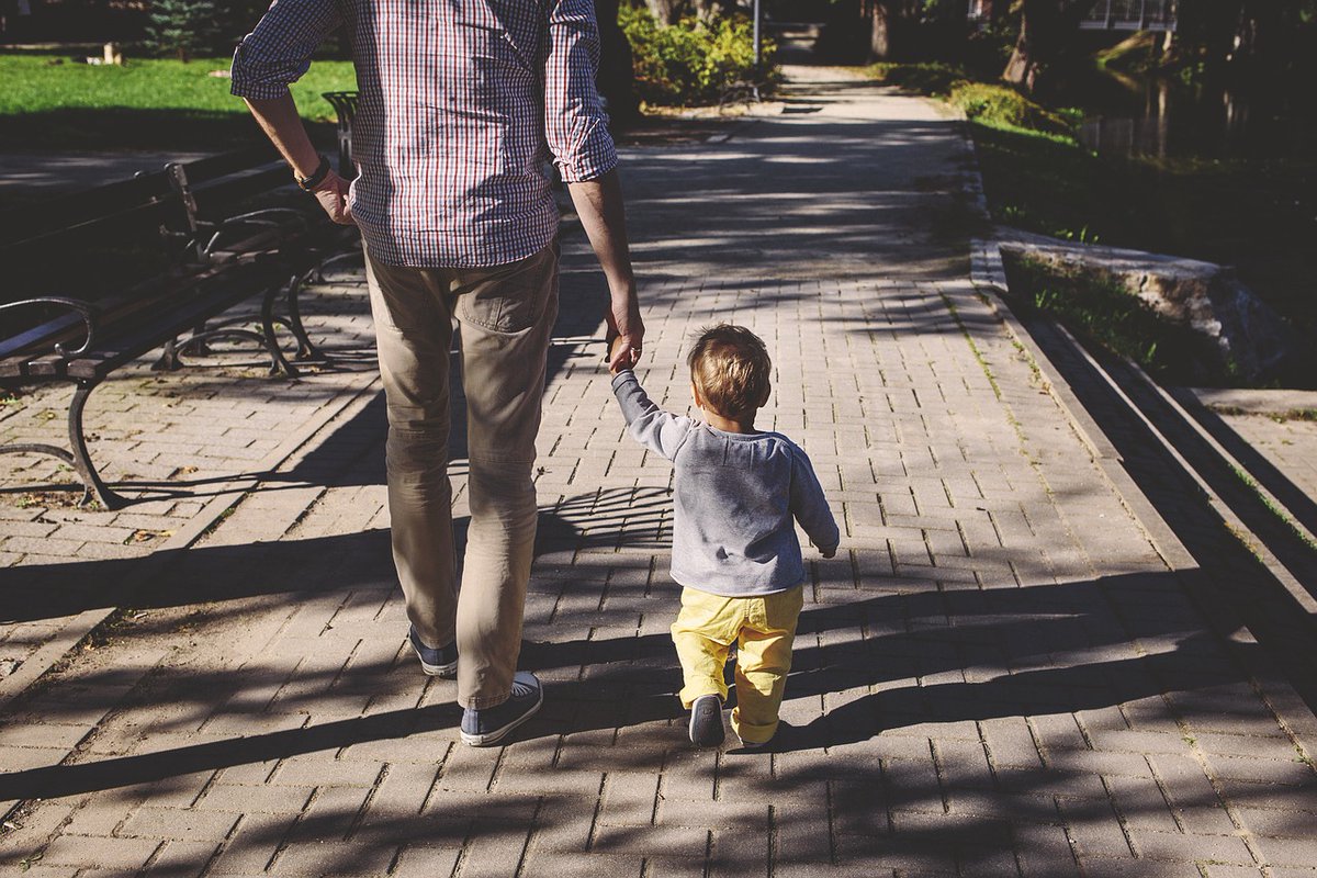 apiplay's tweet photo. Public, community #playgrounds mean so much to us all. If you're looking to increase your family's physical #activity in #2022, then head to your local, free-to-use #play space and have fun!
#PlayMustStay #BuildBackChildhood #PlayIsExercise #oktoplay https://t.co/mHOfZ2A2yH