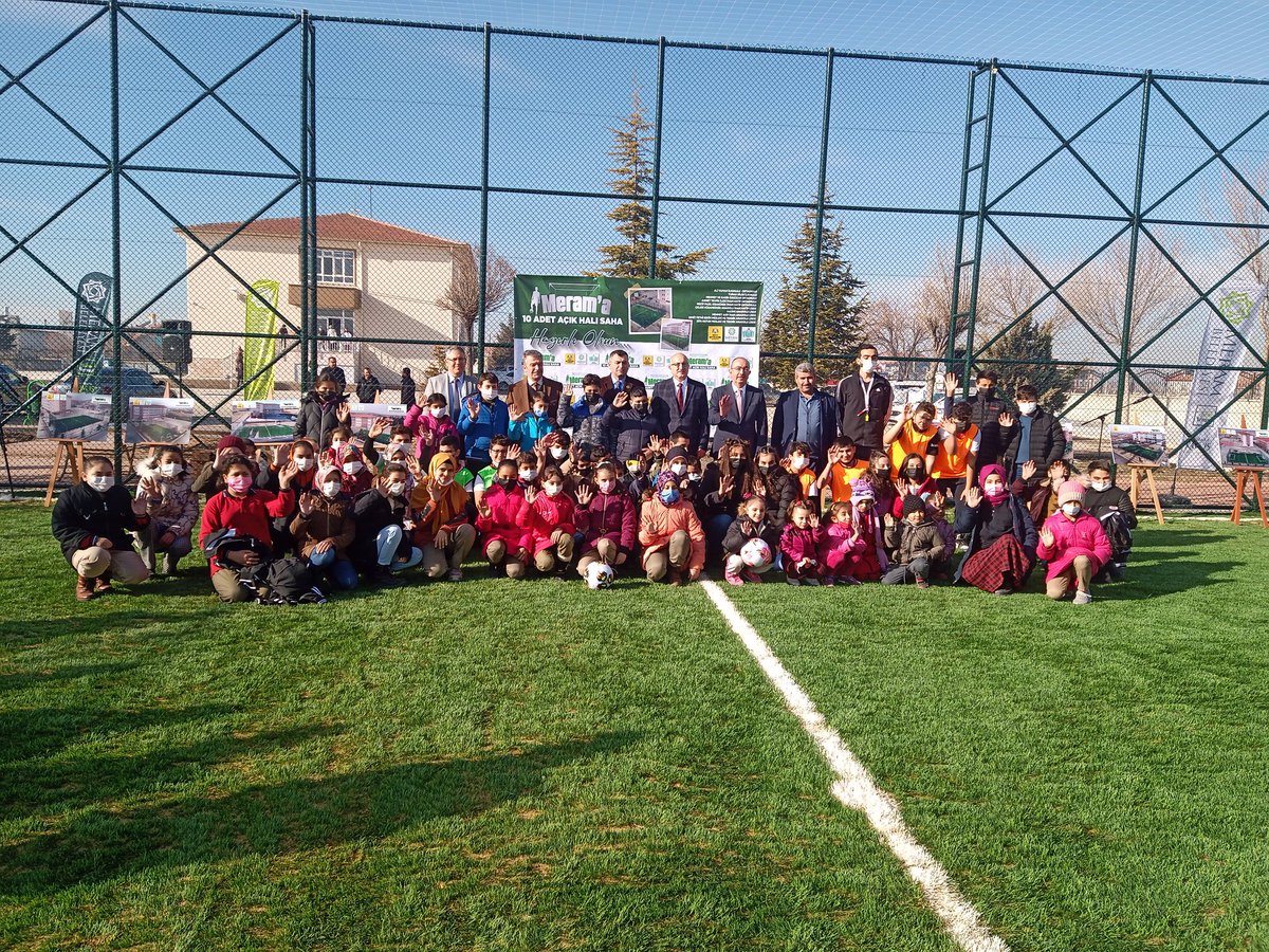 meramMEM's tweet photo. @MeramBelediyesi tarafından 10 okulumuza yapılan halı sahaların açılış töreni gerçekleştirildi. 

İlçemiz okullarına 6 halı saha daha kazandırılacak. 

Meram eğitim camiasına hayırlı olsun 🙂⚽⚽

@MustafaKavus
@SeyitAliBuyuk
@mustafakoca42 https://t.co/ThTUbvHGj9