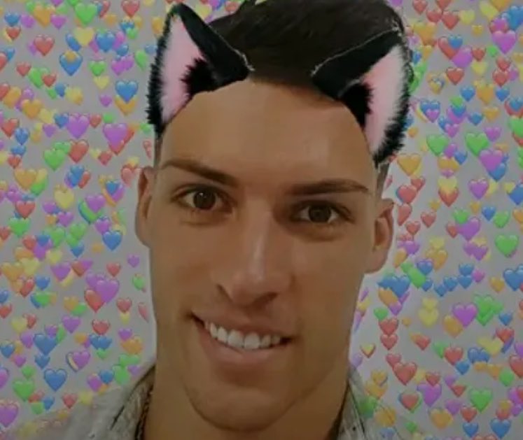 ya, pERO NO LES PASA QUE ESTÁN SUPER NORMAL, Y DICEN VOY A ENTRAR A TUITER A VER KE PASA O SÓLO A PERDER EL TIEMPO, Y DE REPENTE YA TE QUIERO VER CÓMO BOTAS  ESPUMA POR TÚ HOCICO AL VER A TU MARIDO TOMÁNDOSE FOTOS ASÍ..Y EL TE DICE QUE ES UNA AMIGA..JAJAJA