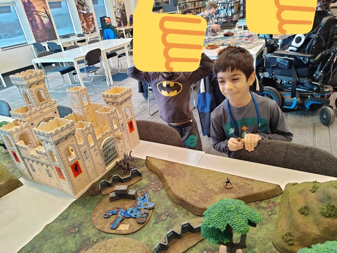 FirstMinn's tweet photo. To round out the year, we brought some young recruits out for a day of playing family games and pretend.  We got in some games of draftosaurus, ten, and apocalypse road by @gmtgames @SobhiYoussef2 @MelissaAndDoug https://t.co/MnVRzpSUHU