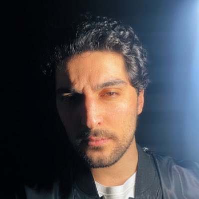 pdrmsharifi's tweet photo. پدرام شریفی منم اون یکی تقلبیه.
 #NewProfilePic https://t.co/kWeRw0deJ8