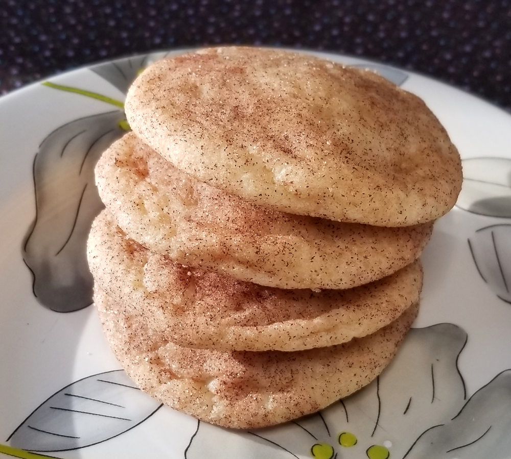 AvidlyRavenous's tweet photo. While I don't generally have a close relationship with snickerdoodles, even I can appreciate this recipe. These cookies are soft and chewy, buttery, and of course coated in cinnamon sugar.  #snickerdoodles #cookies

https://t.co/VU78hYWy4m https://t.co/aIw1P9p9mi