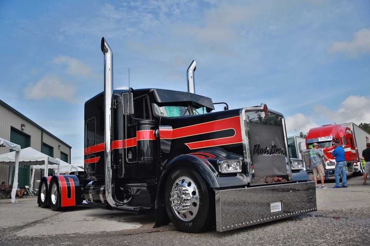 Nicely done! #Trucking #TruckingDepot #Truckers