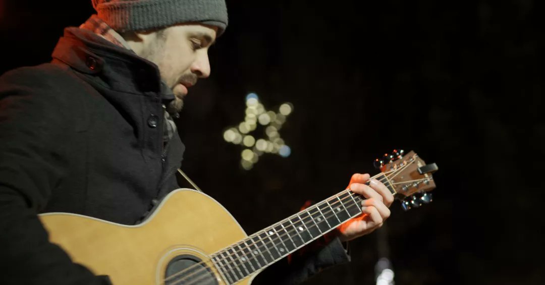 Hey everyone! Buon anno!!! I took some time off social medias to enjoy time with family during the holidays.  2021 has been a very stressful year between everything going on in the world and our move back to Italy.
Here's some pictures from my one and only gig of 2021.
