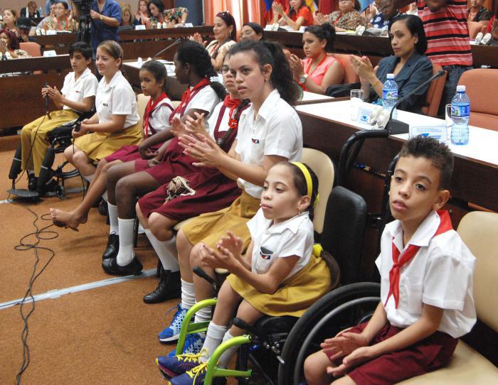 ChapleImbert's tweet photo. Antes del triunfo de la #Revolución, la Educación Especial en Cuba era prácticamente inexistente, hoy es un derecho de cada niño con necesidades especiales #CubaVive #MatancerosEnVictoria @dtor_educmtz @GarridoNorys @CubaMined https://t.co/eJmdzORv8d