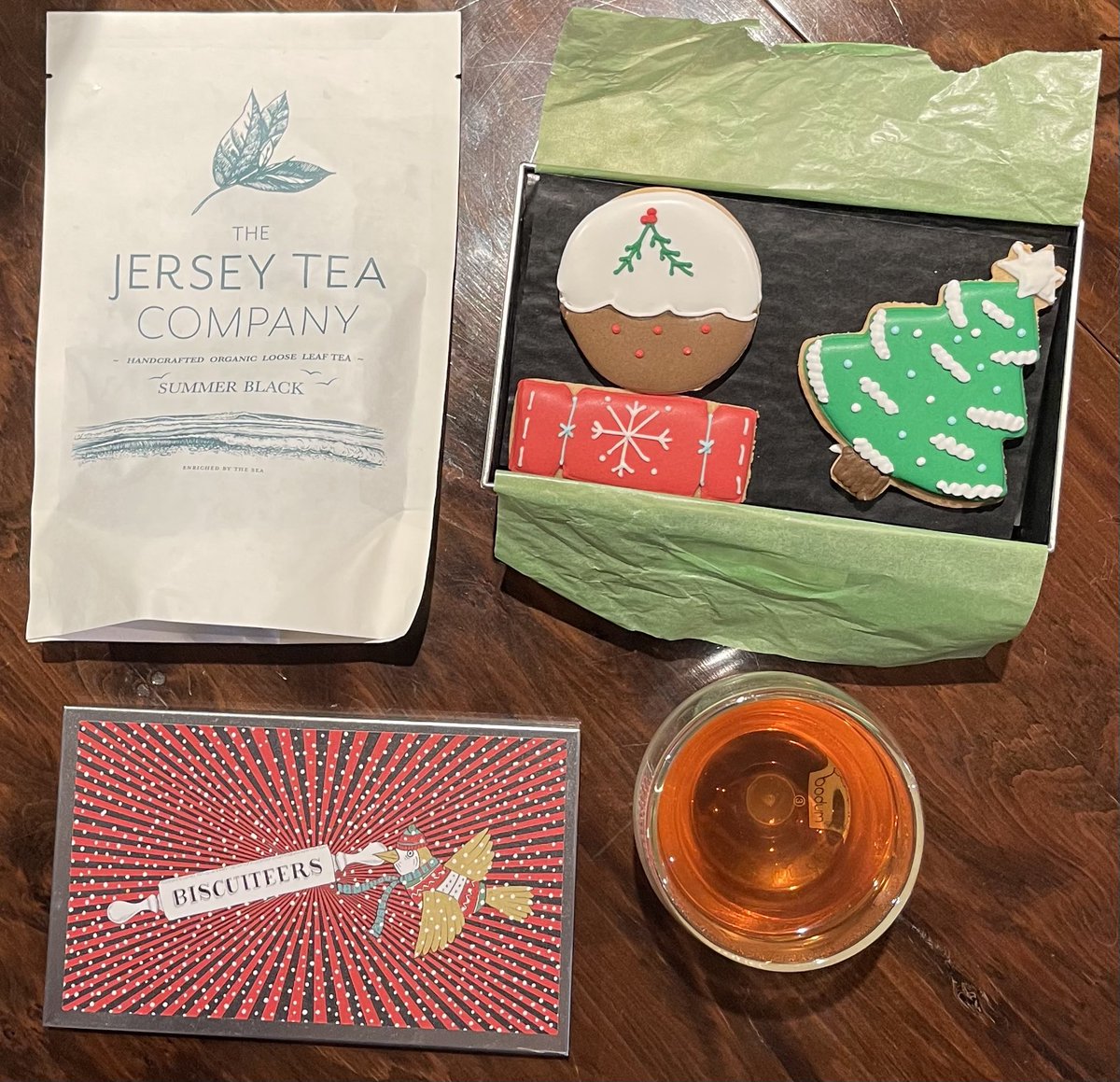 TheJsyTeaCoLtd's tweet image. Loving this pairing of our organic Summer Black tea &amp;amp; the most beautifully made Christmas biscuits from @BiscuiteersLtd What do you like to have with your tea? #tea 
#teafoodpairing #specialitytea #jerseytea #organicjerseytea #organictea #finetea #jersey #jerseyci #afternoontea