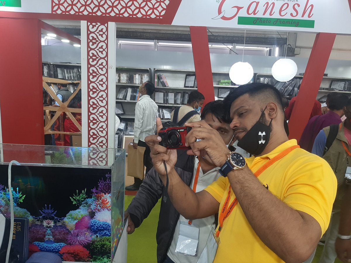 OlympusProIndia's tweet photo. Few happy glimpse from India International Photo Video Trade Fair 2022, Ahmedabad.

#olympus #OlympusPhotography  #photoexhibition #photography #photooftheday #inspiredbyolympus #breakfreewitholympus #loveforolympus #exhibition2022 #camera https://t.co/gopu9oRV4K